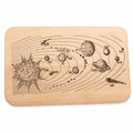Frühstücksbrett Weltraum | Planetensystem Holzbrett | Schneidebrett Holz Gravur | Geschenk Geburtstag | Kunst | Brotzeitbrett Kinder