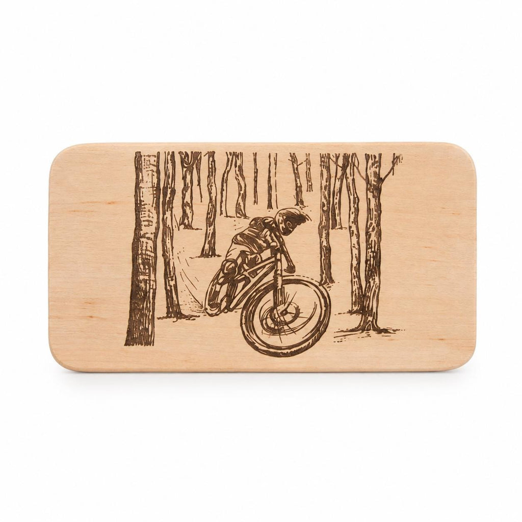 Mountainbike Geschenk | Schneidebrett Holz | Brotzeitbrett Fahrrad | Wald Motiv Holz | Geburtstagsgeschenk | Outdoor Geschenk